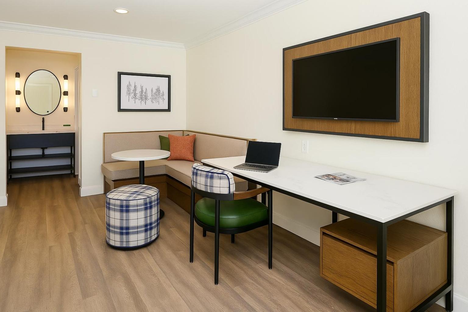The Woodrose- Newly Renovated Hotel Willits Exterior photo